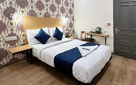 Nidra Hotel Near Yashobhoomi Sector 10, Dwarka,Delhi